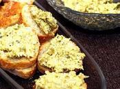 Crostini alcachofas aceitunas