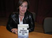 Presentación venganza asesino par, última novela Reyes Calderón