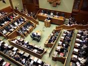 Cámara vasca pide parlamentarios tengan derecho cobrar paro