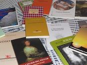 Libros sobre mesa