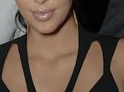 Kardashian sale “todo” todos lados (Fotos)