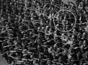 Historia foto: hizo saludo nazi medio multitud