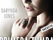 Reseña: Primera tumba derecha Darynda Jones