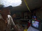 Tiene años viviendo alcantarilla (Imagenes)