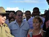 Presidente Raúl Castro recorre zonas dañadas huracán "Sandy" Cuba