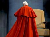 Iglesia base opina: nuevo Papa debería dejar Vaticano"