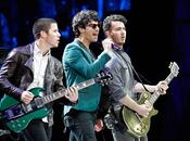 Jonas Brothers enloqueció público adolescente Viña2013