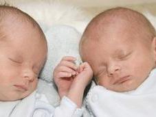 Cuidar mellizos gemelos