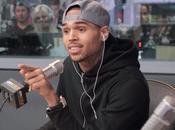 Ryan Seacrest habla Chris Brown sobre golpiza propino Rihanna