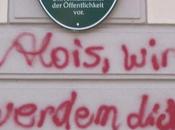 Grafitti muy…curioso puertas casa Alois Alzheimer
