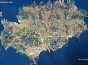 isla Ibiza desde espacio