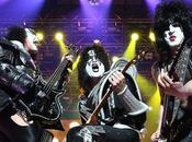 Kiss arranca gira española Palacio Deportes vuelve incendiarse