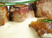 Dados solomillo rellenos cebolla caramelizada salsa mostaza