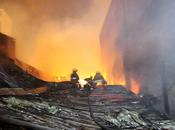 Incendio consumió fábrica muebles Norte Bucaramanga