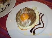 Pastel carne individual huevo