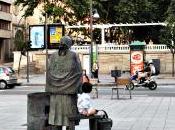 Estatua niño jugando instantánea buscador chino!