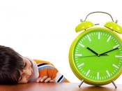 Beneficios mantener horarios regulares hora dormir