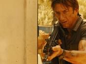 Sean Penn apunta AK-47 primera imagen 'The Gunman'