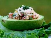 Aguacate relleno atún