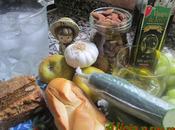Ajoblanco almendras, tres guarniciones