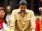 Nicolás Maduro duerme Chávez, está loco!!