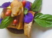 Pollo confitado lecho peras