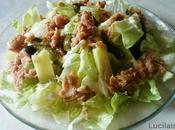 Ensalada tallos bambú lechuga atún.
