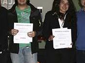Escuela Arquitectura UDLA Santiago entrega certificaciones estudiantes