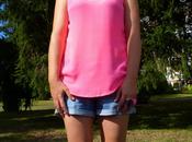 Moda: Look shorts vaqueros camisa rosa fluor