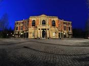 Bayreuth. Expectación Lohengrin inaugural.