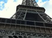 Bajo Torre Eiffel