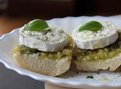 Pintxos queso cabra salsa pesto
