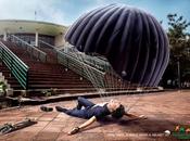 Gran metáfora para mostrar casco protege cabeza