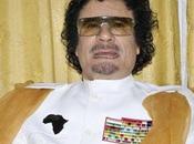 Extravagante ¿tirando mamarracho?