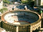 ¿Plaza toros viviendas?