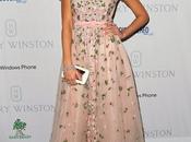 Jessica Alba impecable Valentino...