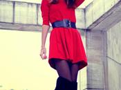 Tendencia: botas leggins vestido rojo