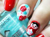 Uñas decoradas Matrioska Matryoshka nail