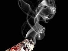 cigarrillo alivia estrés, agrava