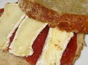 Bocadillo jamón serrano queso brie