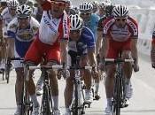 Tour Omán 2014, etapa victoria para Kristoff, liderazgo Howard