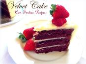 Velvet Cake Frutas Rojas.