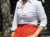 Looks falda roja pajaritos