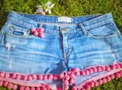 shorts pompones