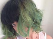 Katy Perry tiñe pelo verde