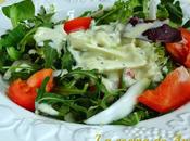 Ensalada salsa queso azul
