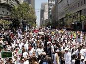 EEUU: caen hispanos católicos, crecen evangélicos