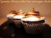 Brown velvet cupcakes merengue tostado, cosa rica