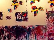 Gran experiencia primer taller pintura peques, creatividad algo innato niños.