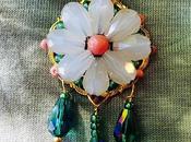 Precioso colgante diseñó #MercedesCastro #ArtistayEscritora para @thelifestyle88 Showroom #madrid #retiro #DIY #madridshopping #preciosincreibles #decompraspormadrid #outletprices #retiropark